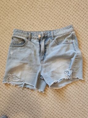 No Boundaries Light Blue Distressed Denim Shorts